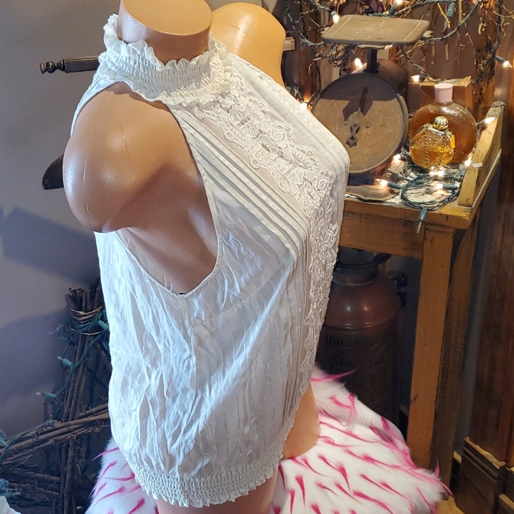 Bebe ruffle crochet top M - Picture 4 of 7